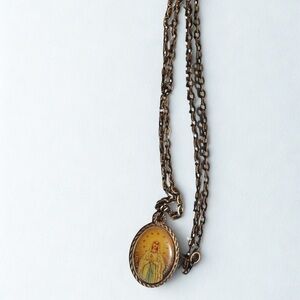 Vintage Gold-Tone lady of our lourdes Oval Pendant Necklace - Gold